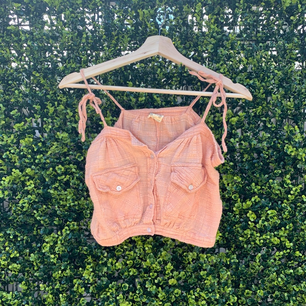 Vintage Pinot Noir cropped tank